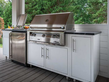 Outdoor kitchen islands in Nebraska and Iowa.